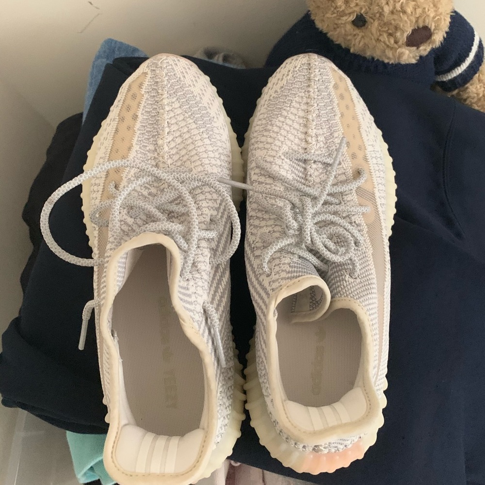 Authentic men’s Yeezys 10.5